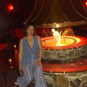 Meet your Posher, Nely